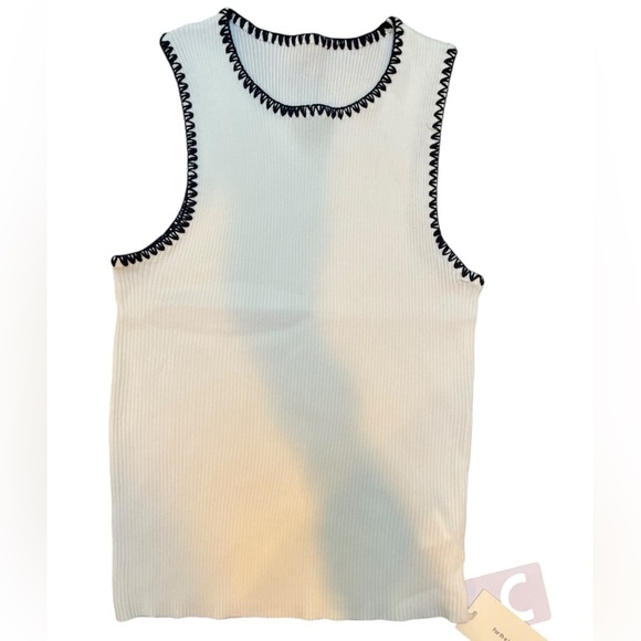 Commense Sleeveless Ribbed Sweater with Contrast Trim in White with Black Size L - Picture 4 of 10